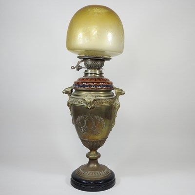 Lot 31 - A brass oil lamp
