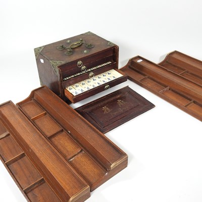 Lot 98 - A mid 20th century mah-jong set