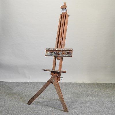Lot 101 - A wooden artist's easel
