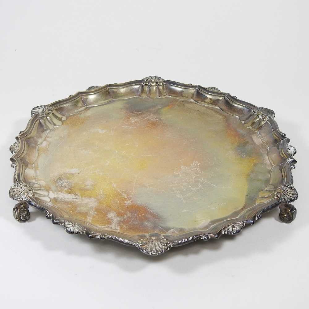 Lot 171 - A George V silver salver