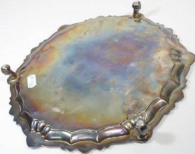 Lot 171 - A George V silver salver