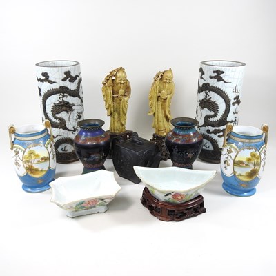 Lot 221 - A collection of oriental