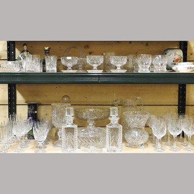 Lot 191 - A collection of cut glass