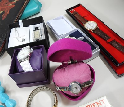 Lot 100 - A collection of wristwatches and jewellery