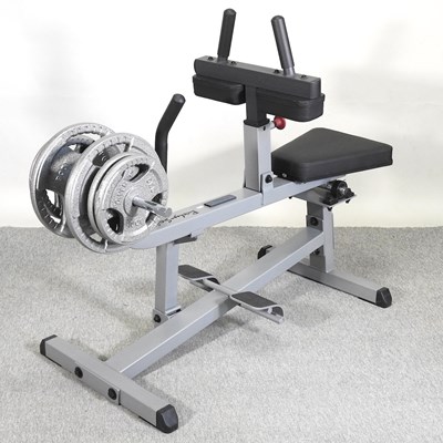 Lot 583 - A Body Solid weight bench