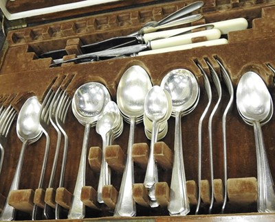 Lot 179 - A canteen of cutlery
