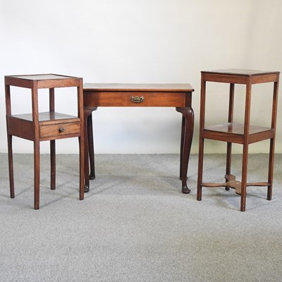 Lot 504 - Two nightstands and a table