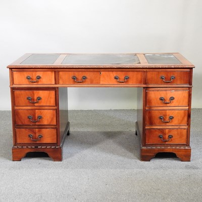 Lot 491 - A pedestal desk