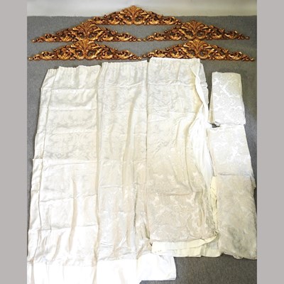 Lot 454 - Five gilt pelmets