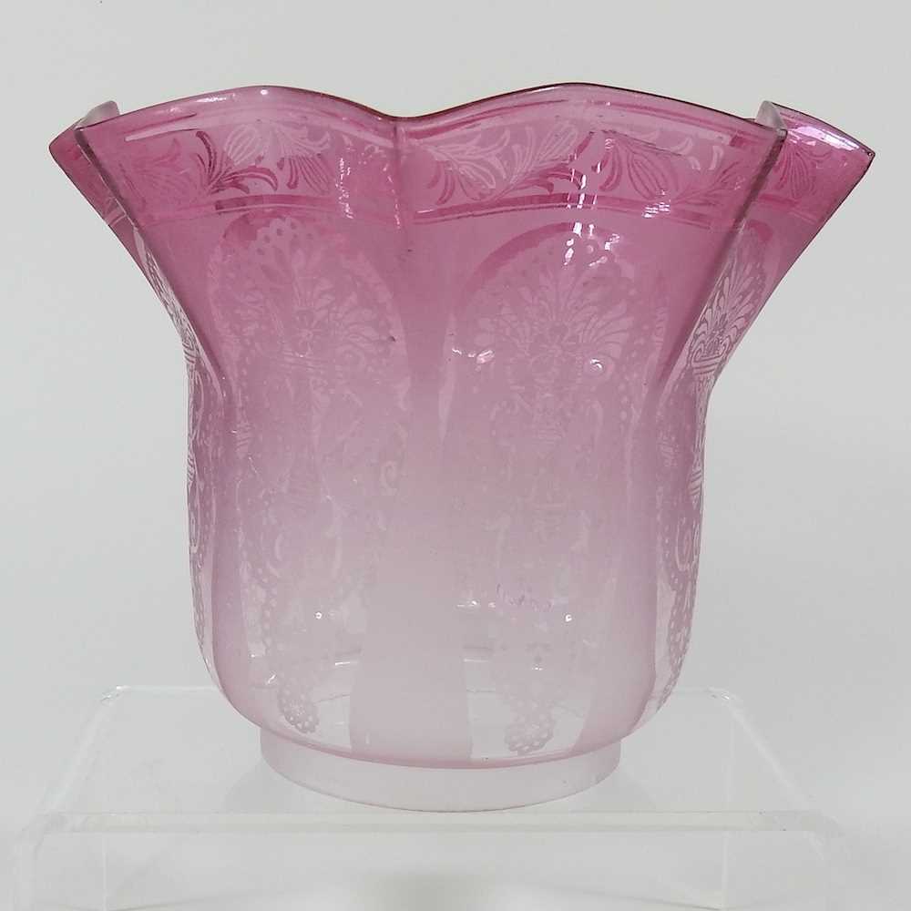 Lot 79 - A pink oil lamp shade