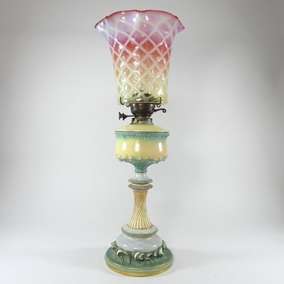 Lot 117 - A Worcester oil lamp
