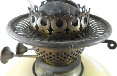 Lot 117 - A Worcester oil lamp