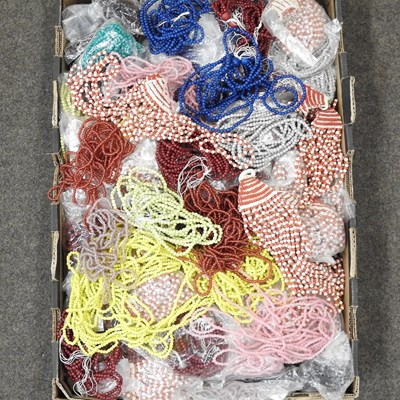 Lot 25 - A collection of bead necklaces