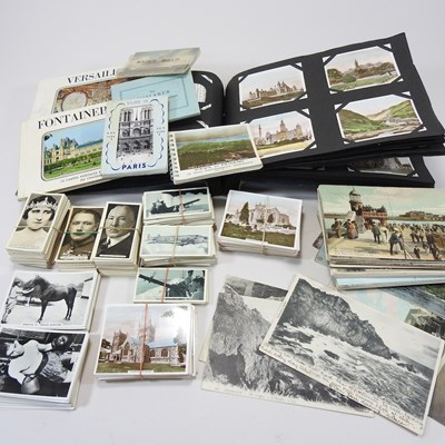 Lot 67 - A collection of early 20th century Guernsey postcards