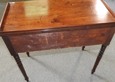 Lot 406 - A Regency mahogany washstand