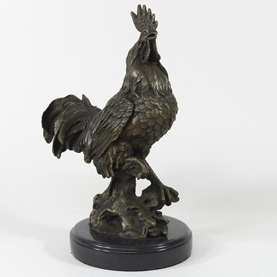 Lot 711 - A bronze cockerel