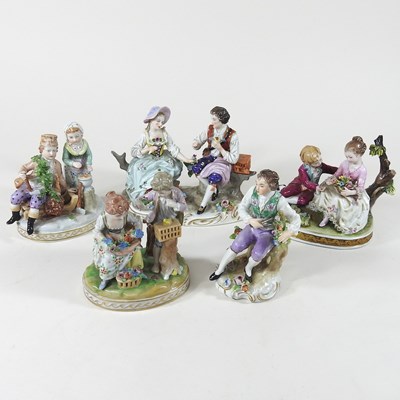 Lot 96 - A collection of figures