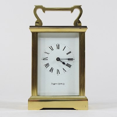 Lot 112 - A carriage clock