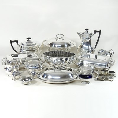 Lot 408 - A collection of silver plated items