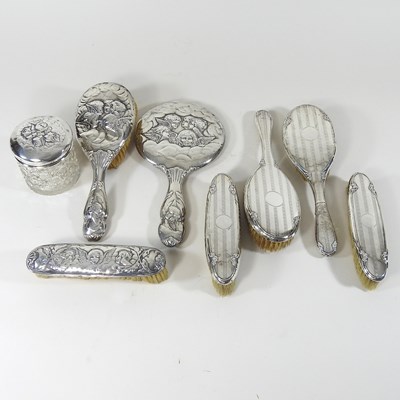 Lot 159 - A collection of silver