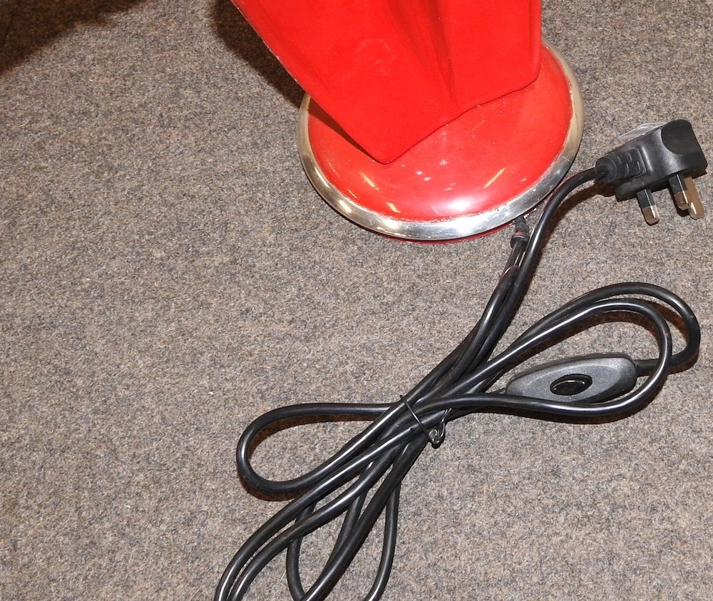 Lot 133 A novelty table lamp,