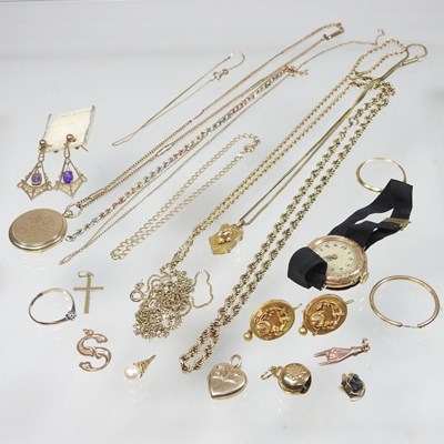 Lot 35 - A collection of jewellery