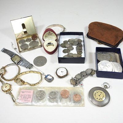 Lot 36 - A collection of coins and jewellery