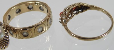 Lot 249 - Two 9 carat gold rings