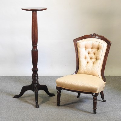 Lot 446 - A Victorian nursing chair