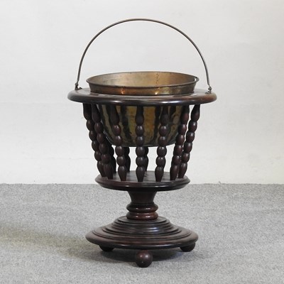 Lot 483 - A peat bucket