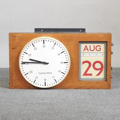 Lot 199 - A post office issue clock