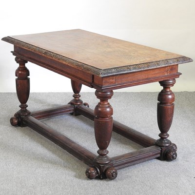 Lot 504 - An oak table