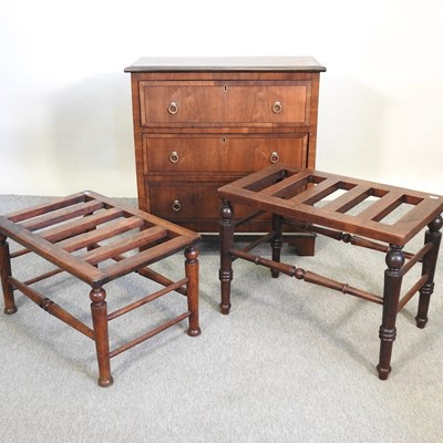 Lot 441 - A mahogany chest