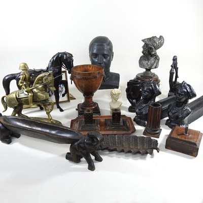 Lot 29 - A collection of decorative figures and carvings