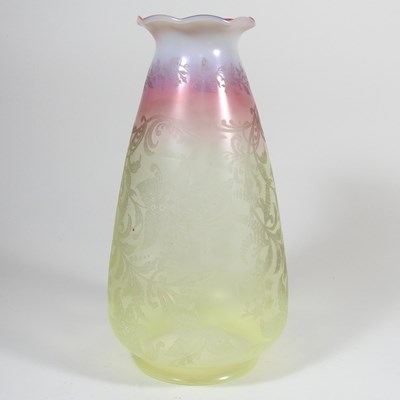 Lot 26 - A glass lamp shade