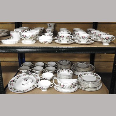 Lot 134 - A collection of Wedgwood Hathaway Rose tea and dinner wares