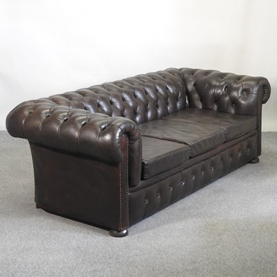 Lot 559 - A chesterfield sofa