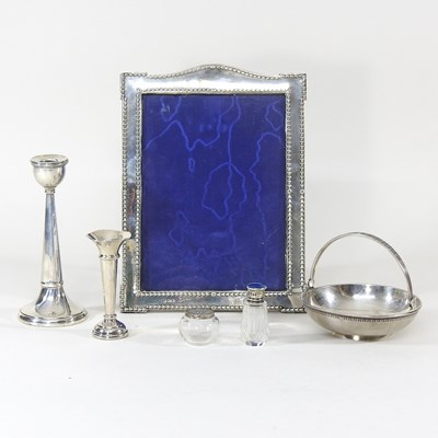 Lot 252 - A silver photograph frame