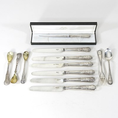 Lot 134 - A collection of silver cutlery