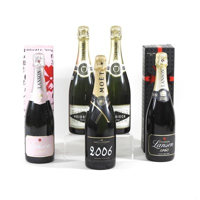 Lot 214 - A collection of Champagne