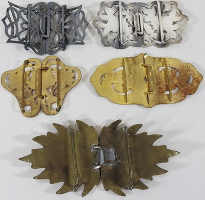 Lot 68 - A collection of belt buckles