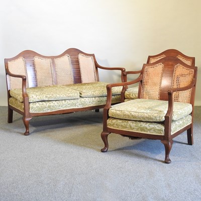 Lot 212 - A bergere suite