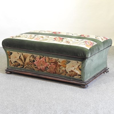 Lot 544 - A Victorian ottoman