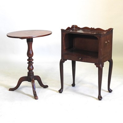 Lot 735 - A night stand and tripod table