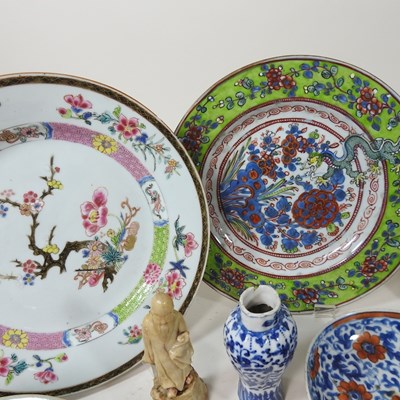 Lot 279 - A collection of oriental porcelain