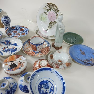 Lot 279 - A collection of oriental porcelain