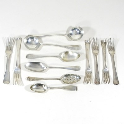 Lot 11 - A collection of silver cutlery