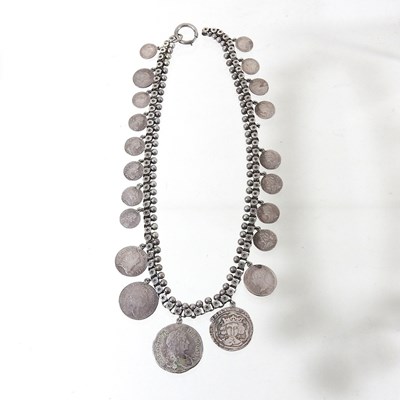 Lot 137 - A coin necklace