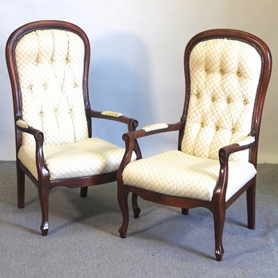 Lot 476 - A pair of armchairs