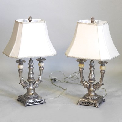 Lot 429 - A pair of table lamps